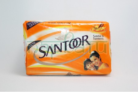 Мыло Антибактериальное, очищающее, натуральное  для сухой кожи и против запаха пота "Santoor" с маслом Sandal и Turmeric, 125 грамм.